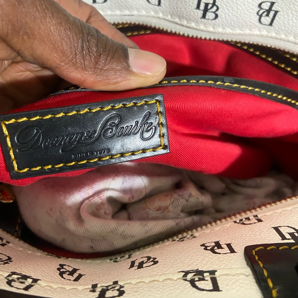 Handbag - Picture 3 of 3